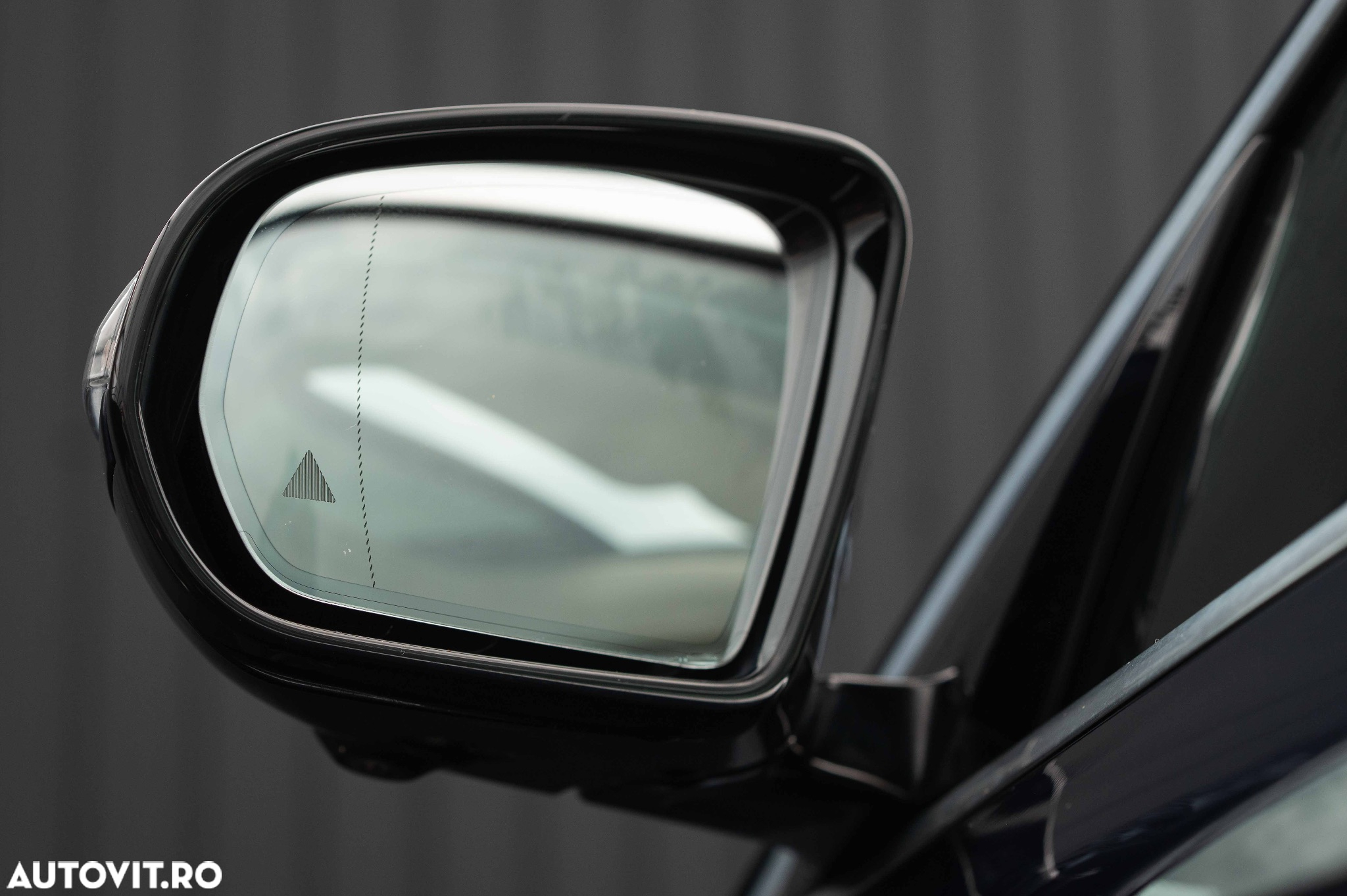 Mercedes-Benz E 300e 4Matic 9G-TRONIC Edition AVANTGARDE - 14