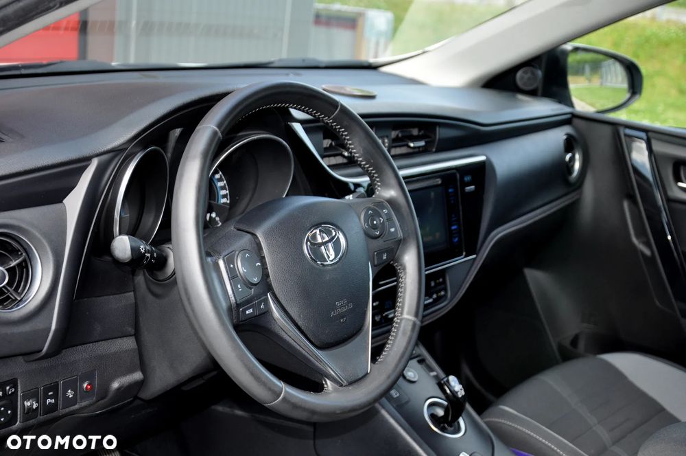 Toyota Auris - 27