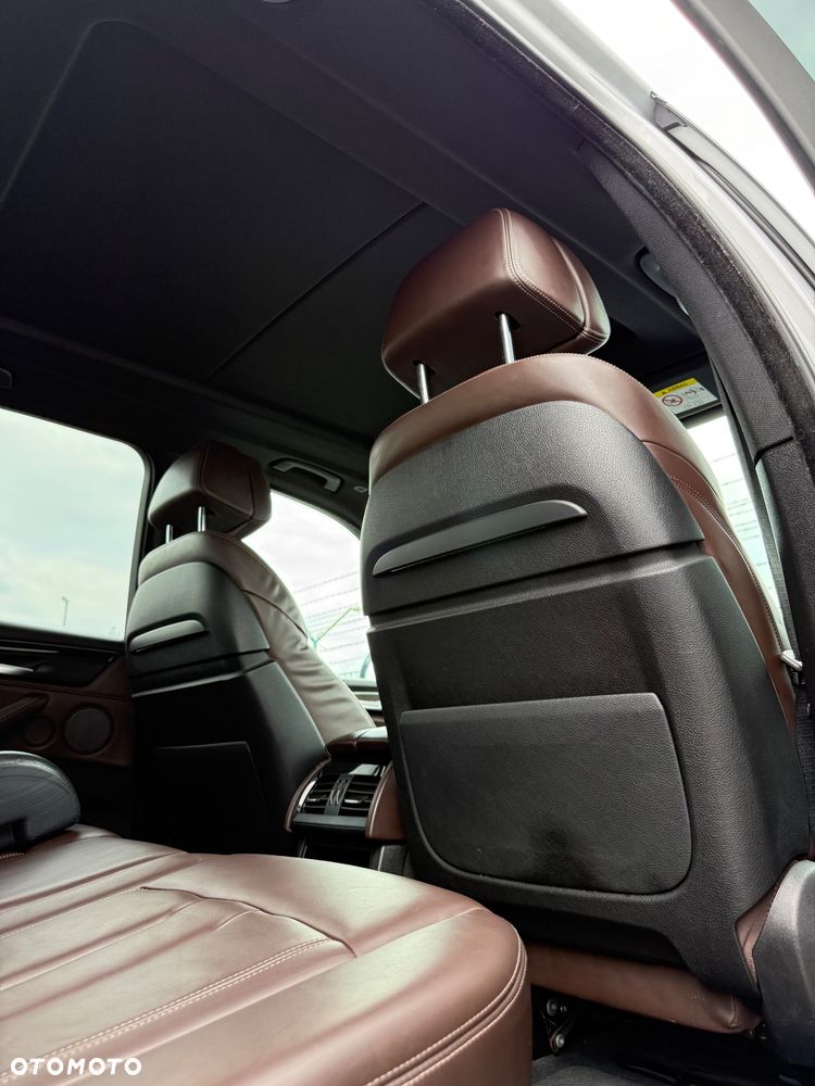 BMW X5 xDrive40d - 17