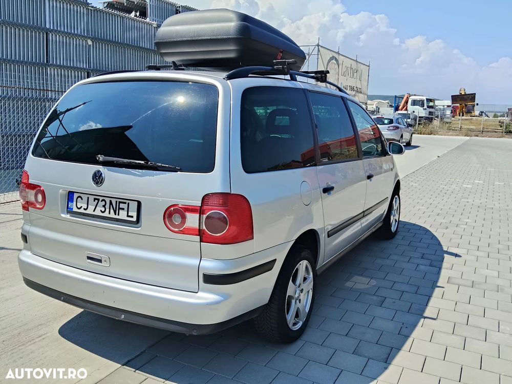 Volkswagen Sharan 2.0 TDI DPF Highline - 5