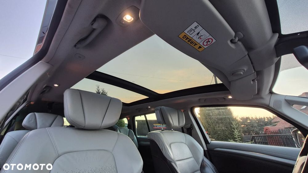 Renault Espace 1.6 dCi Energy Initiale Paris EDC 7os - 25