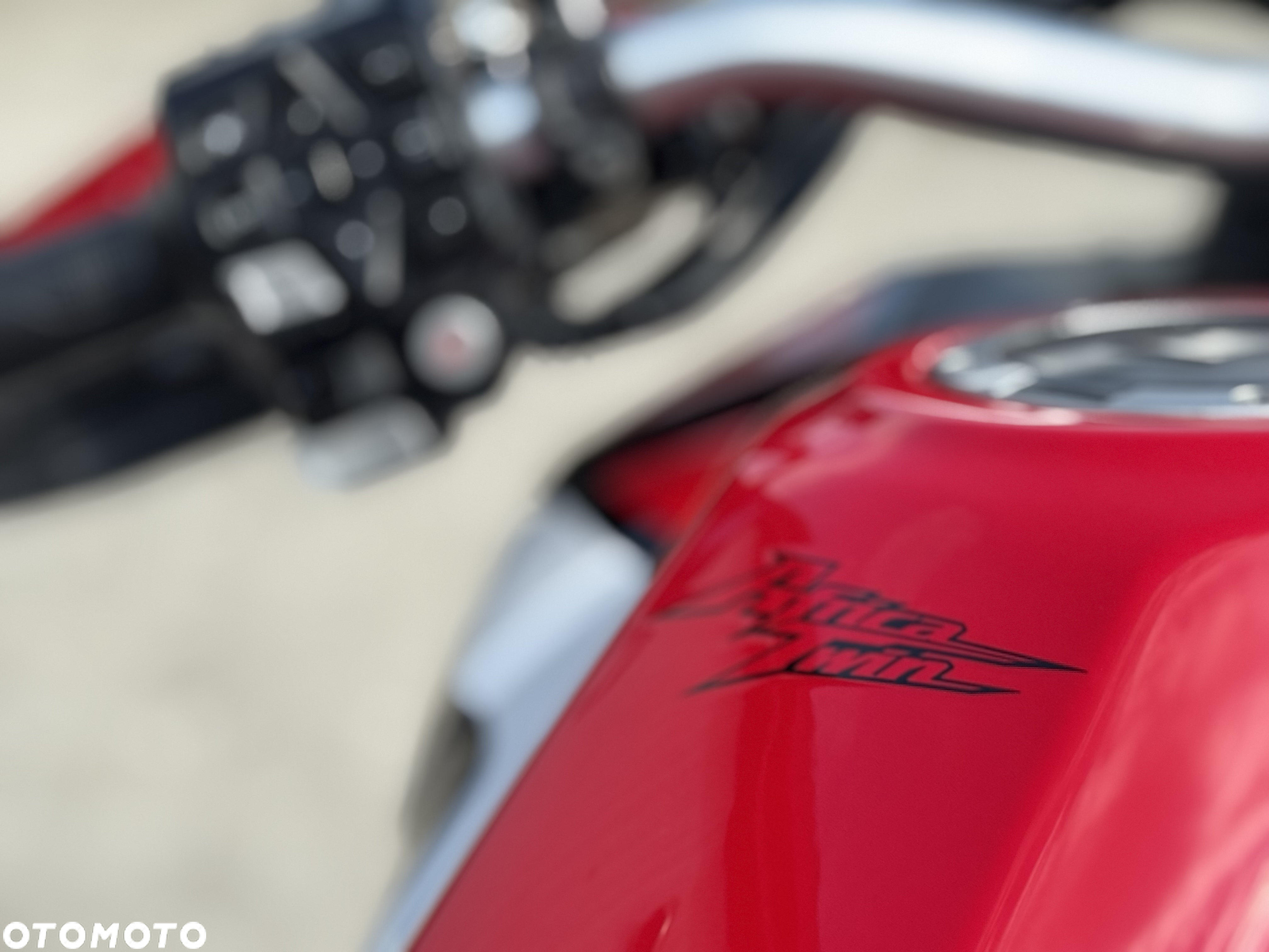 Honda CRF - 12