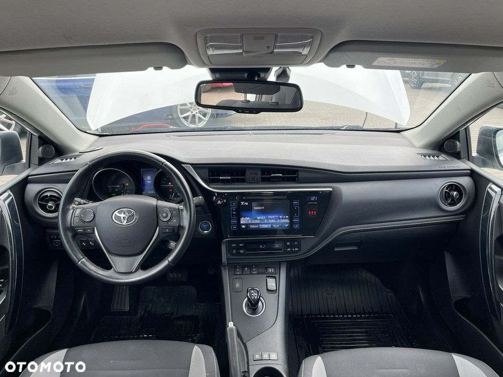 Toyota Auris Hybrid 135 Freestyle - 11
