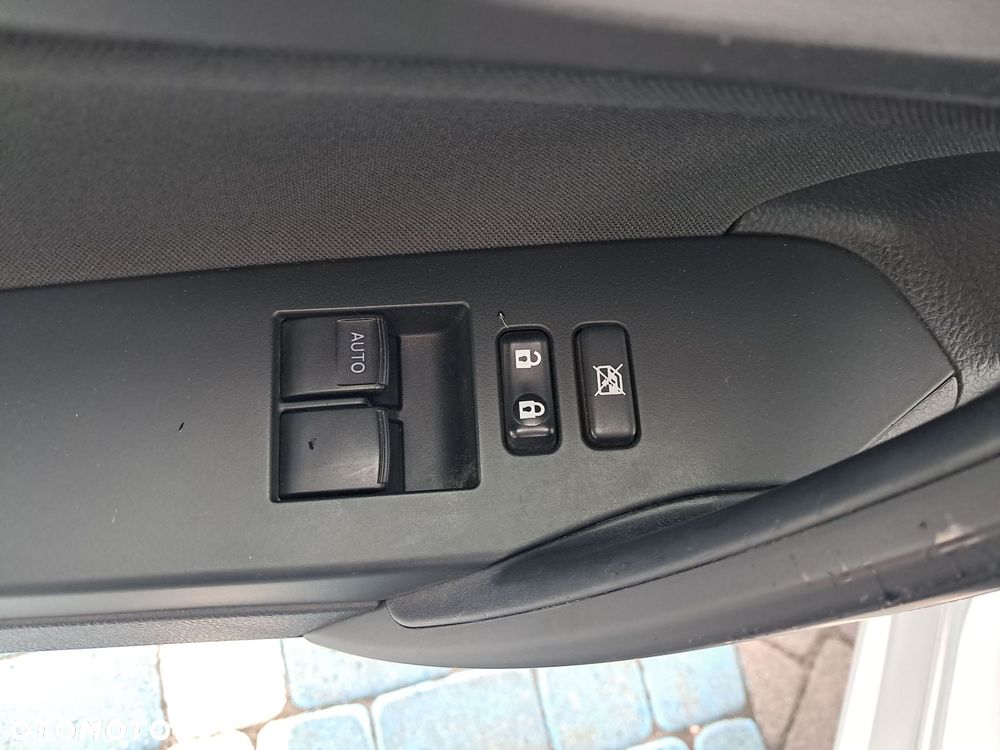 Toyota Auris 1.33 VVT-i Active - 12