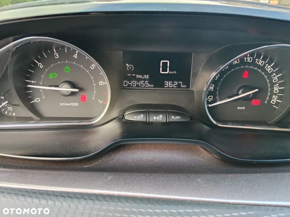 Peugeot 2008 PureTech 82 Allure - 38