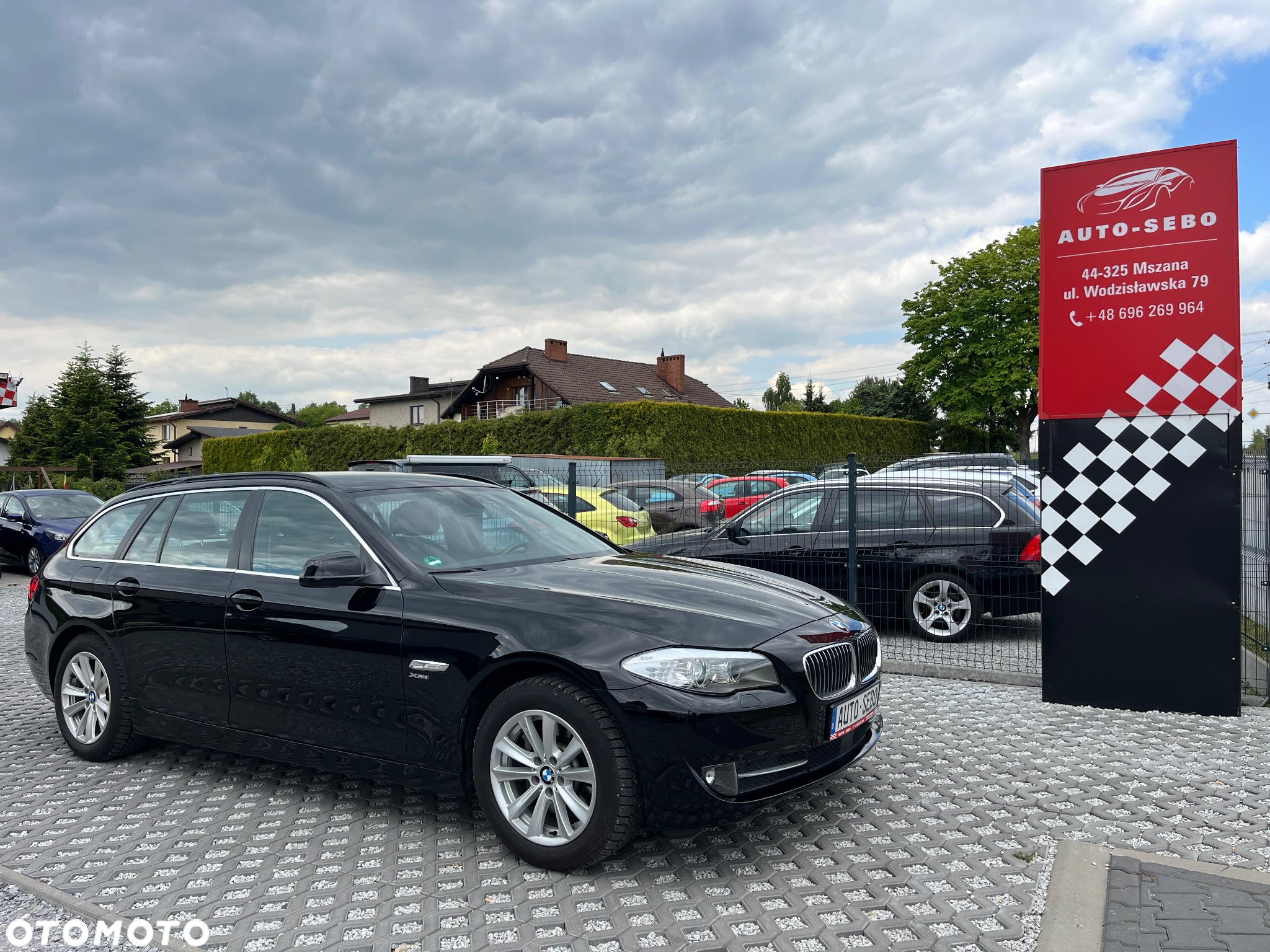 BMW Seria 5 525d xDrive Touring - 9