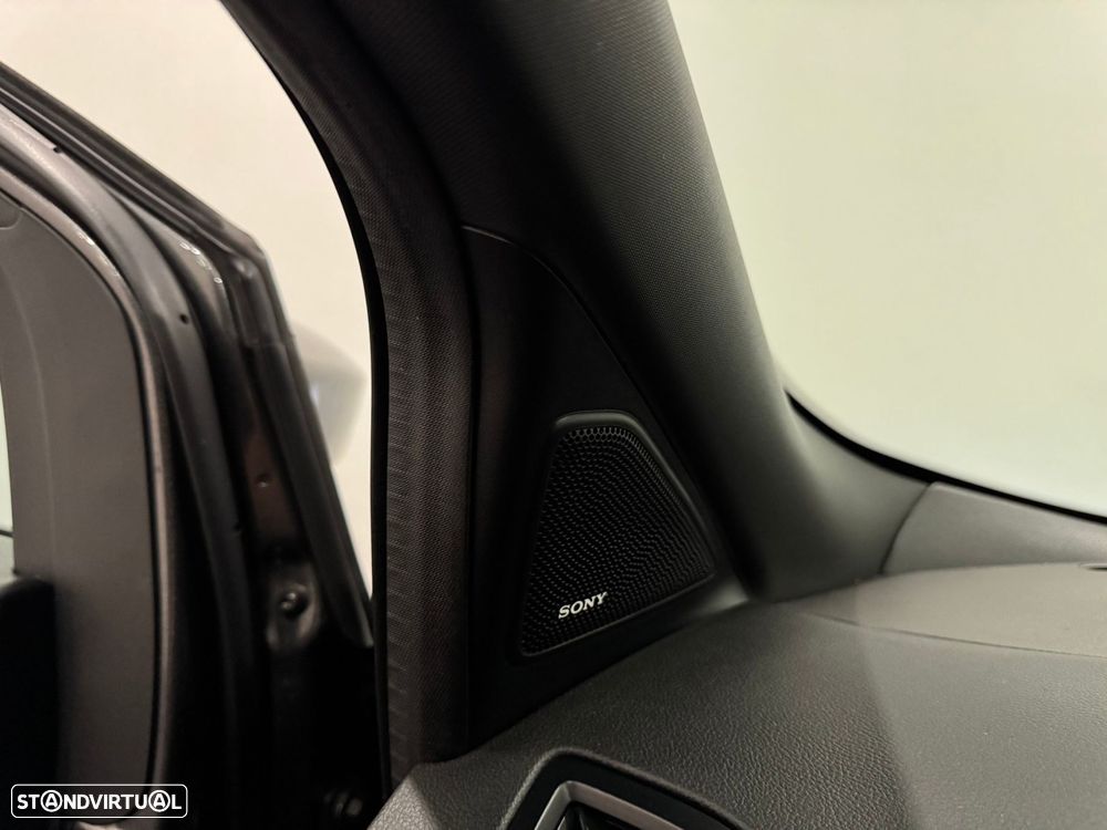 Ford Kuga 1.5 TDCi ST-Line Limited Edition - 50