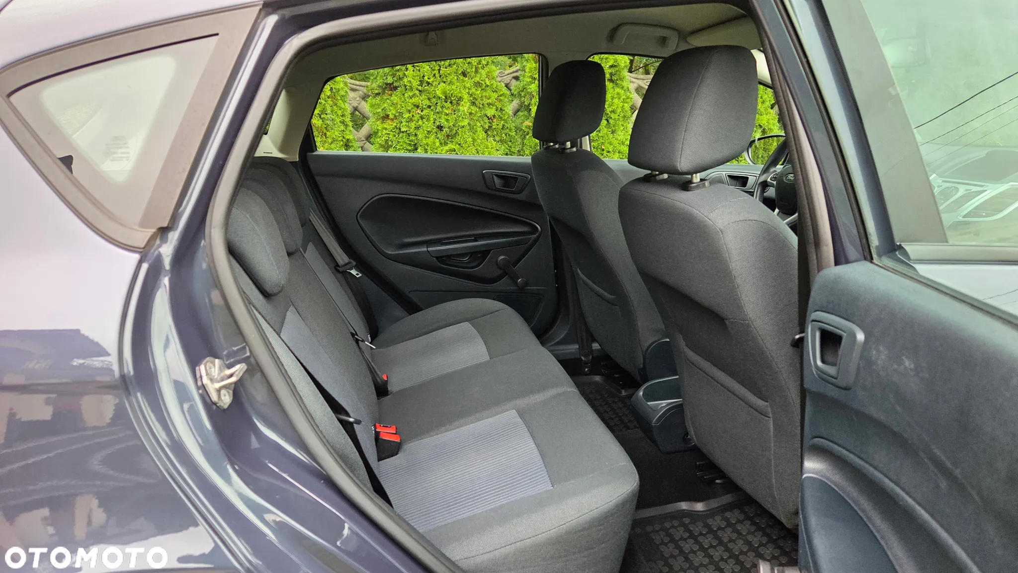 Ford Fiesta 1.4 TDCi Ambiente - 14