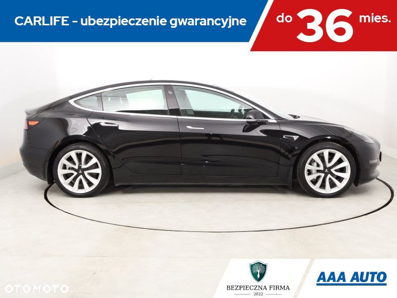 Tesla Model 3 - 8