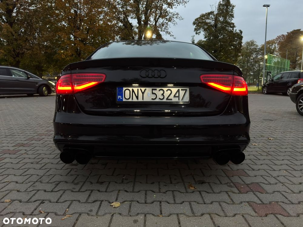 Audi A4 2014 photo 5