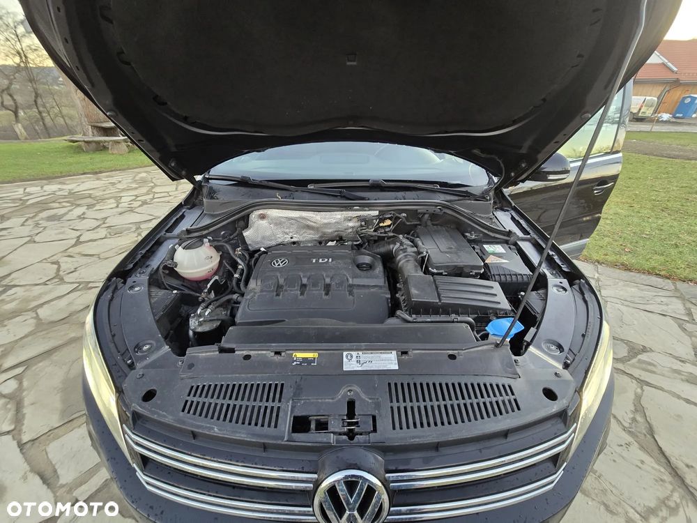 Volkswagen Tiguan 2.0 TDI SCR 4MOTION BlueMotion Technology DSG Lounge Sport & Style - 24