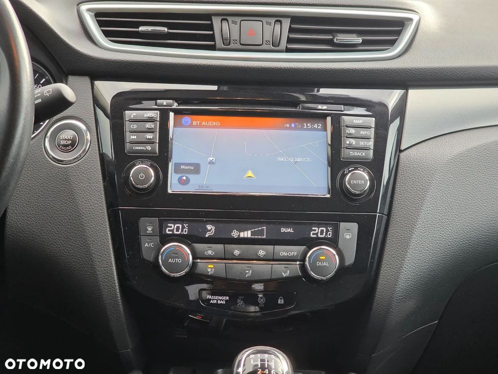 Nissan Qashqai 1.5 dCi TEKNA - 25