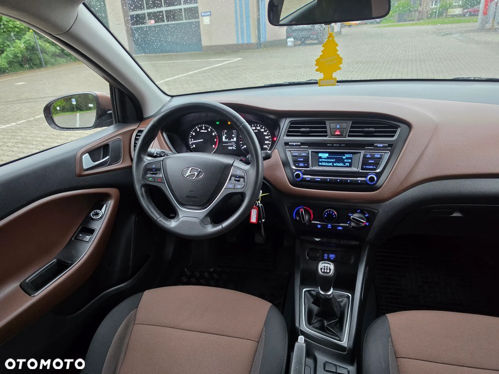 Hyundai i20 1.2 Fifa World Cup Edition - 11