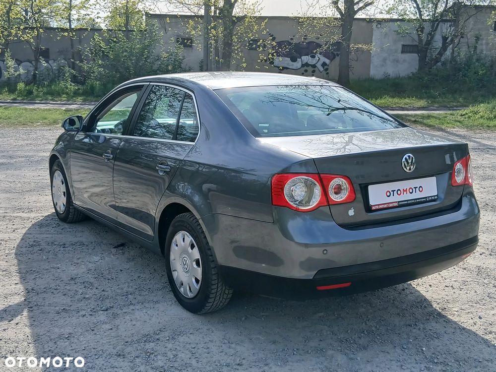Volkswagen Jetta 1.4 TSI Comfortline - 23