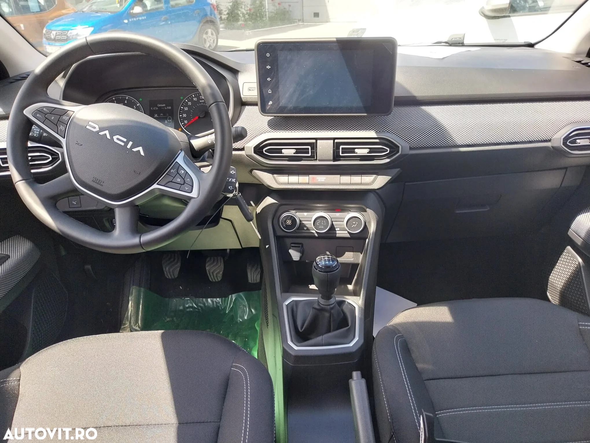 Dacia Sandero TCe 90 MT5 Expression - 3
