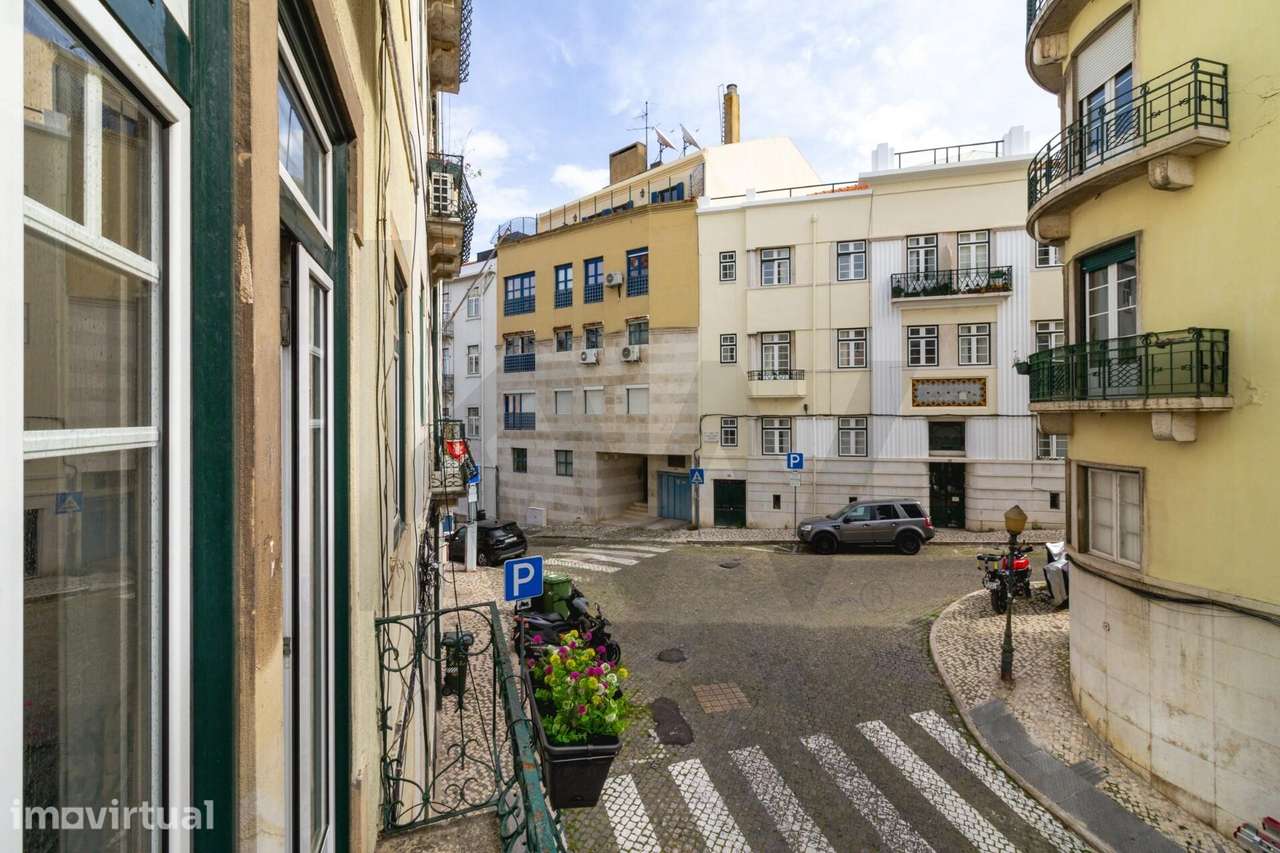 Viver na Lapa com espaço exterior | T3 remodelado - Grande imagem: 5/31