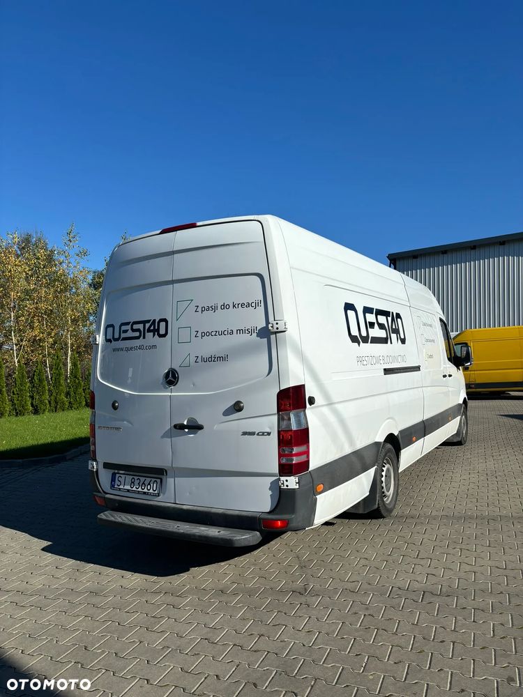 Mercedes-Benz Sprinter - 6