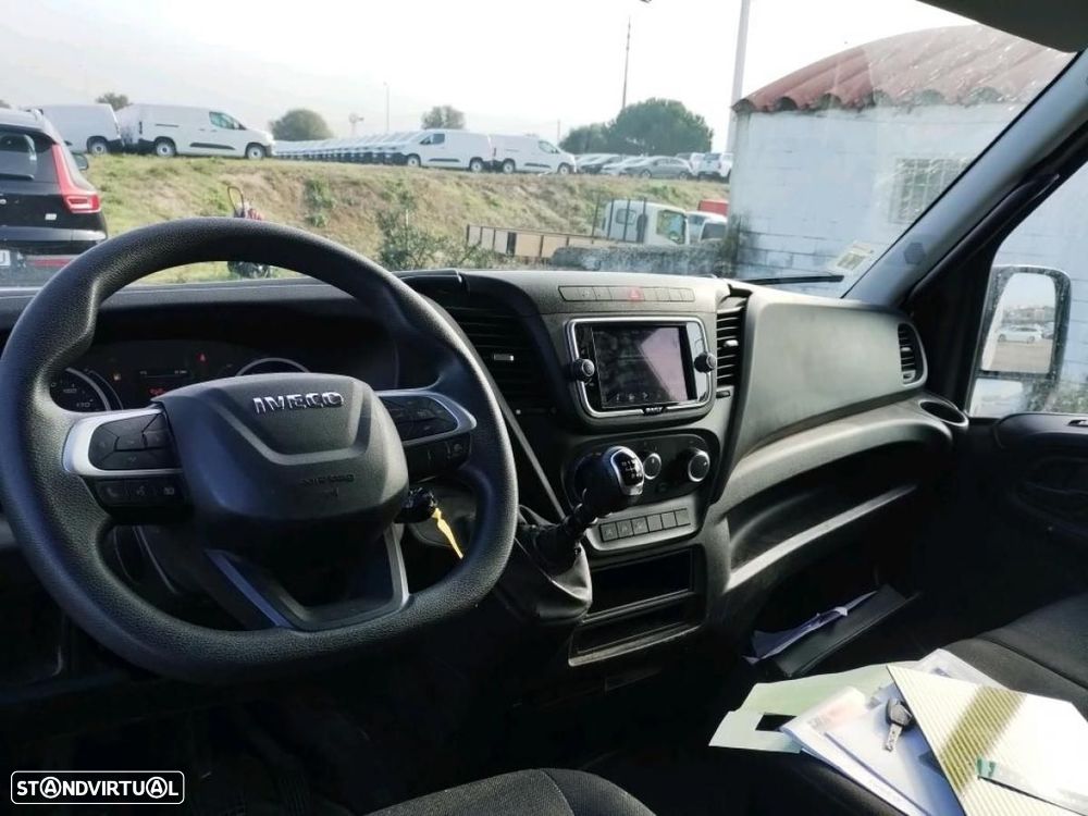 Iveco Daily 2.3 12m3 c/IVA - 4