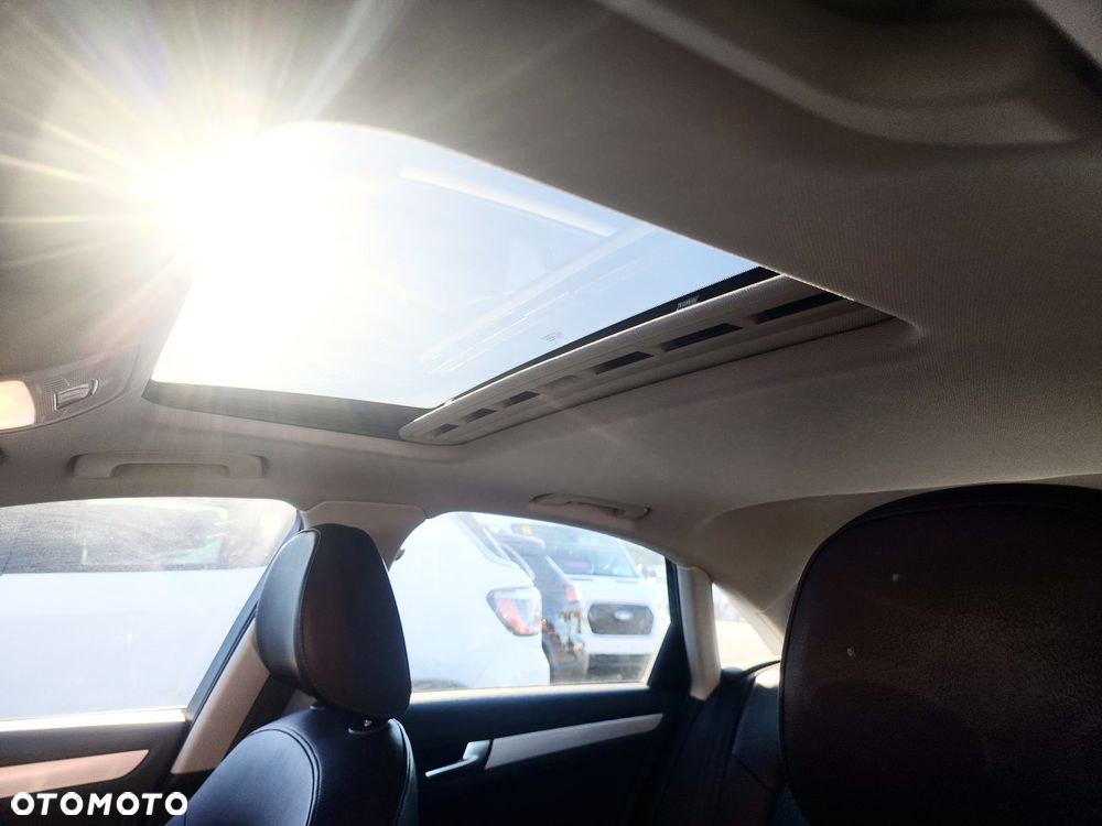 Audi A4 Limousine - 10