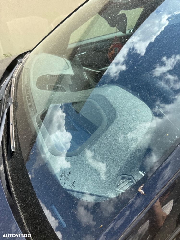 BMW Seria 5 530e Aut. M Sport Edition - 28