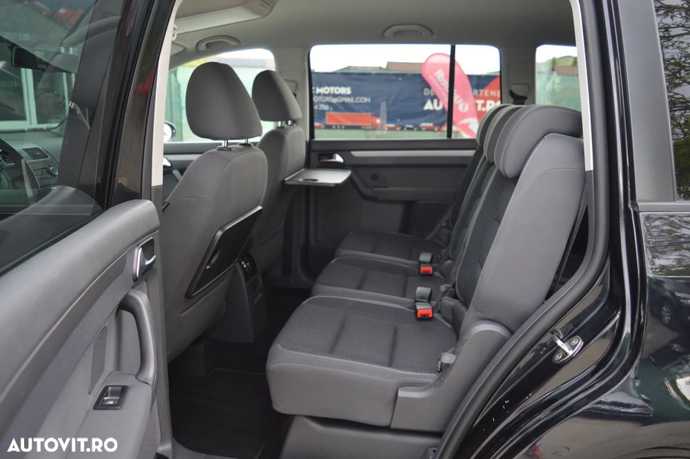 Volkswagen Touran 2.0 TDI BlueMotion Technology Comfortline - 26