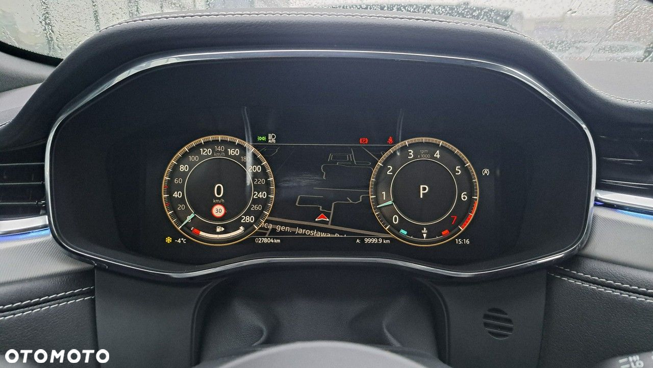 Jaguar F-Pace - 21