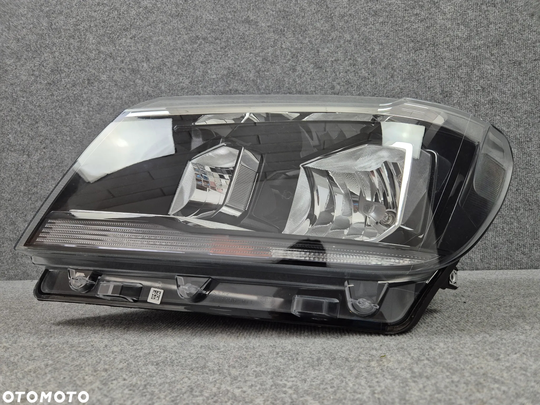 REFLEKTOR LAMPA PRZEDNIA LEWA - VW CRAFTER II MAN TGE ZWYKŁA H7 16- - 2