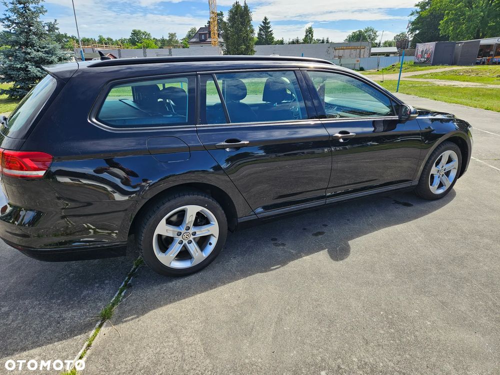 Volkswagen Passat 2.0 TDI SCR Comfortline - 8