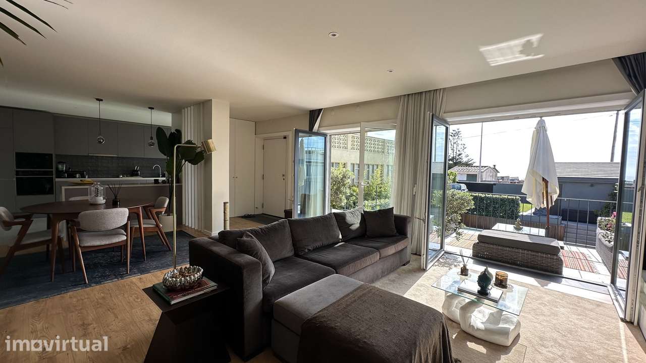 Moradia T2 Isolada com Piscina e Jardim - Grande imagem: 3/39