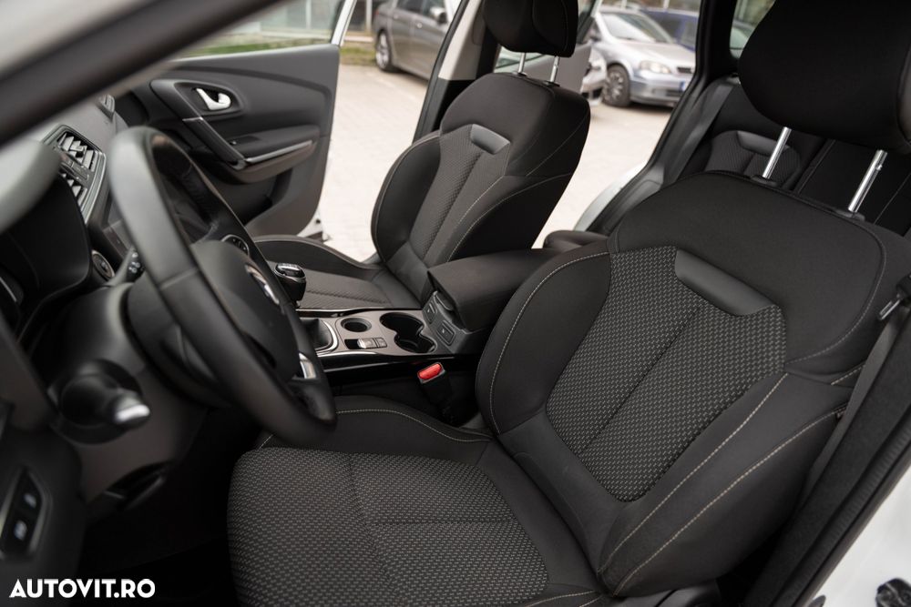 Renault Kadjar TCe 140 GPF INTENS - 14