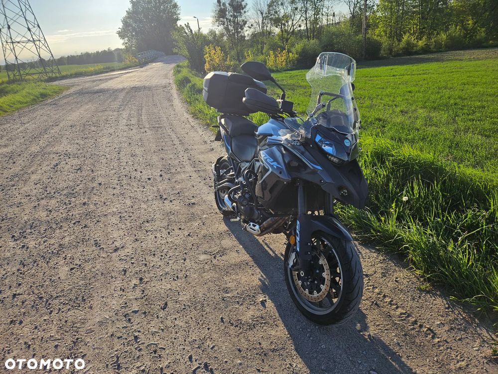Benelli TRK 502 - 4