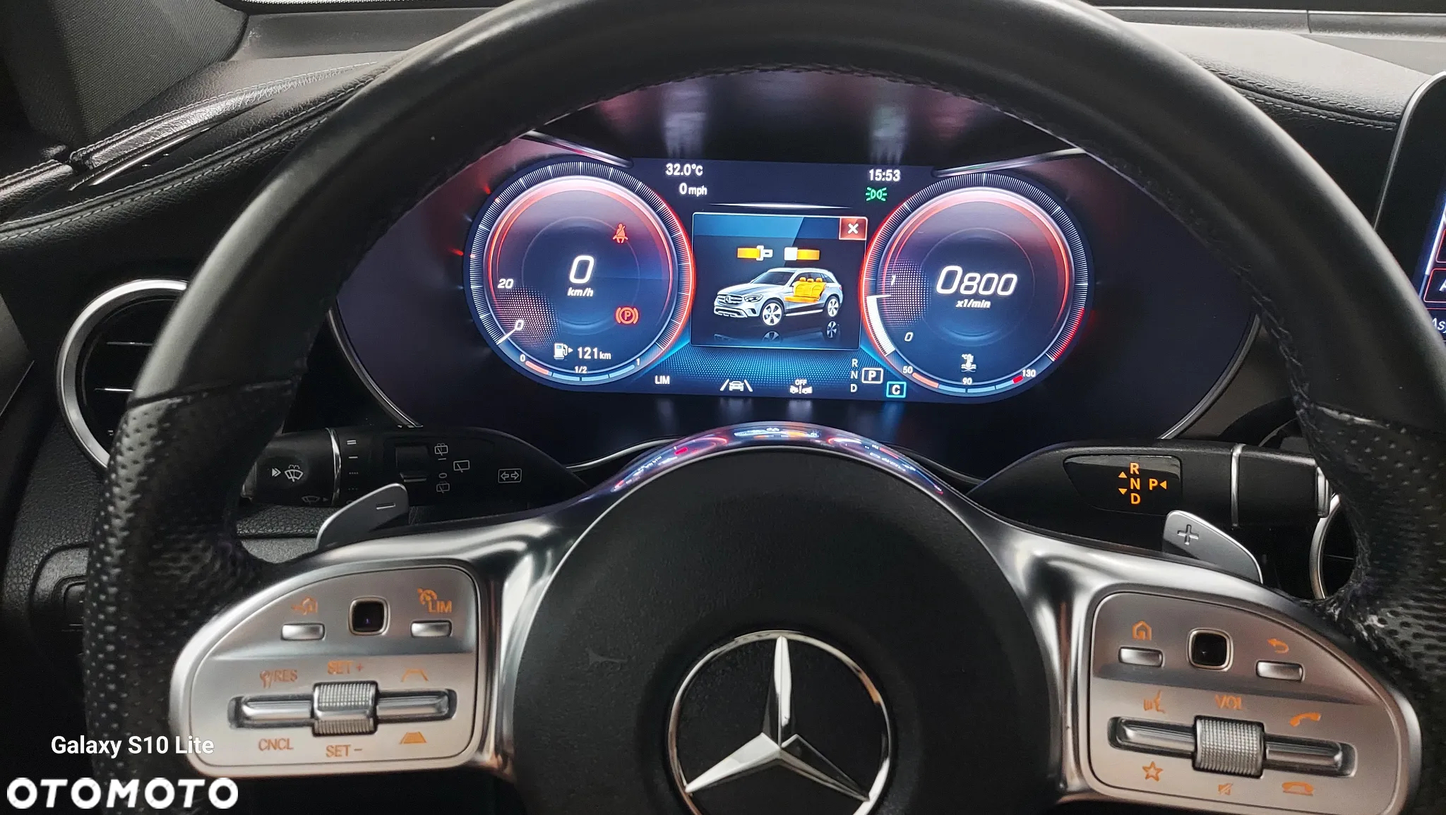 Mercedes-Benz GLC 220 d 4Matic 9G-TRONIC AMG Line - 22