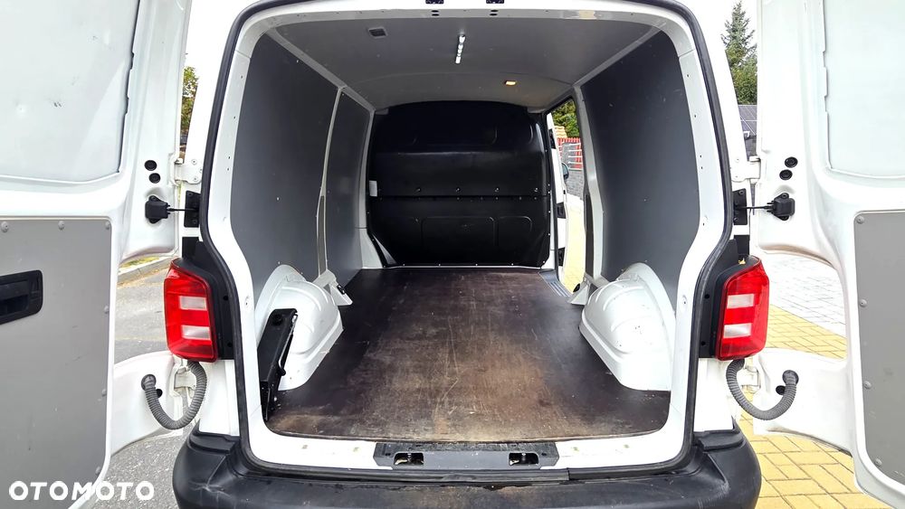 Volkswagen Transporter - 25