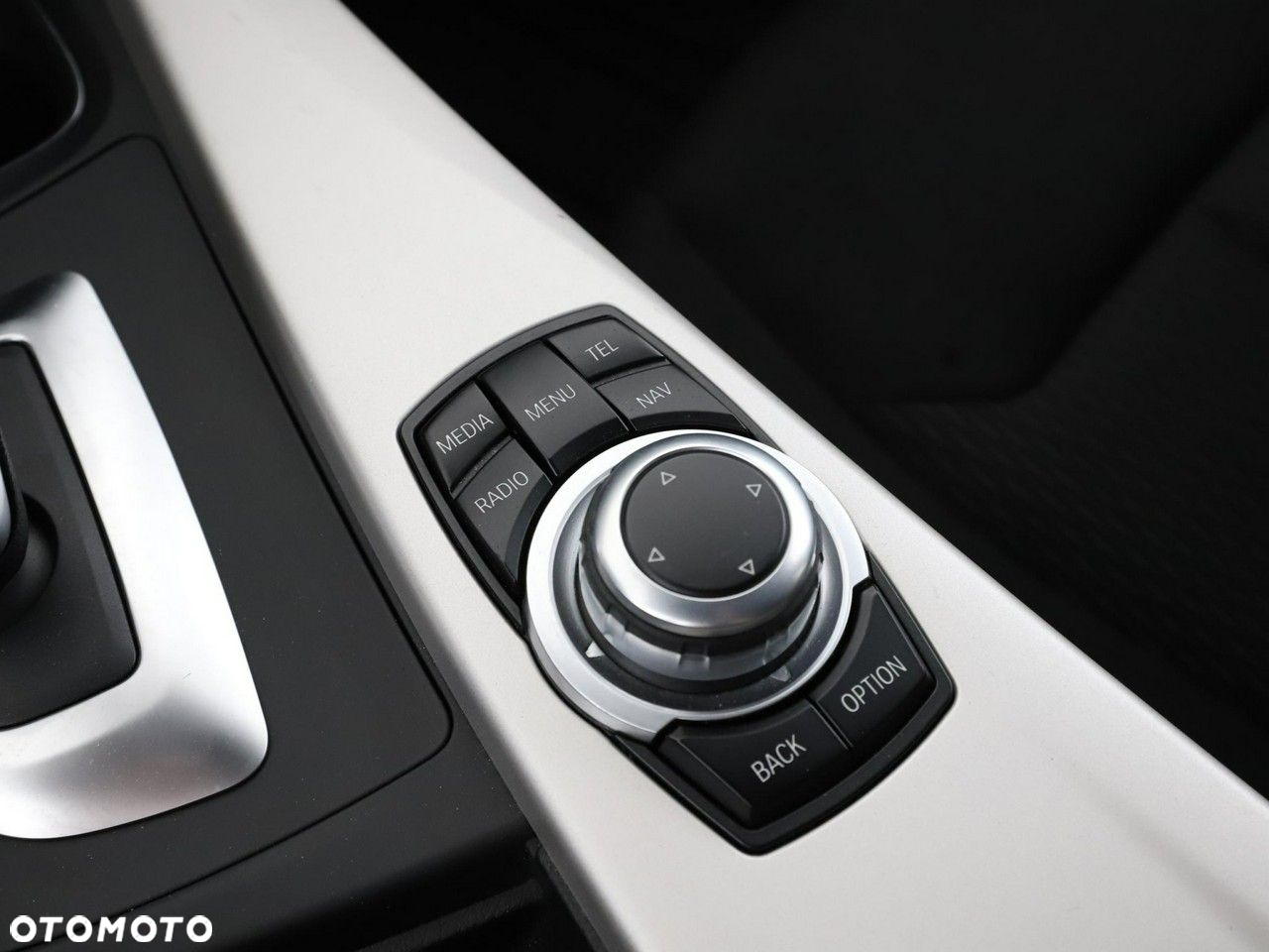 BMW Seria 3 318d Advantage - 28