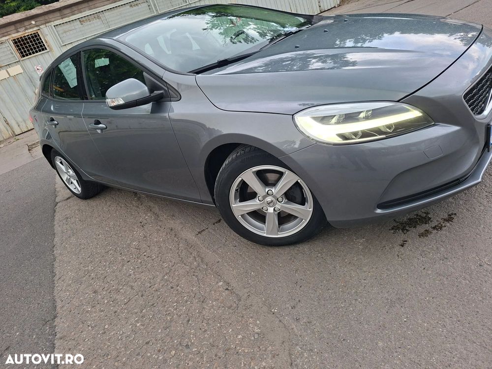 Volvo V40 D2 - 8