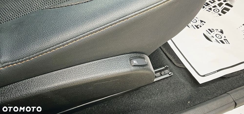 Dacia Lodgy TCe 115 Stepway - 31