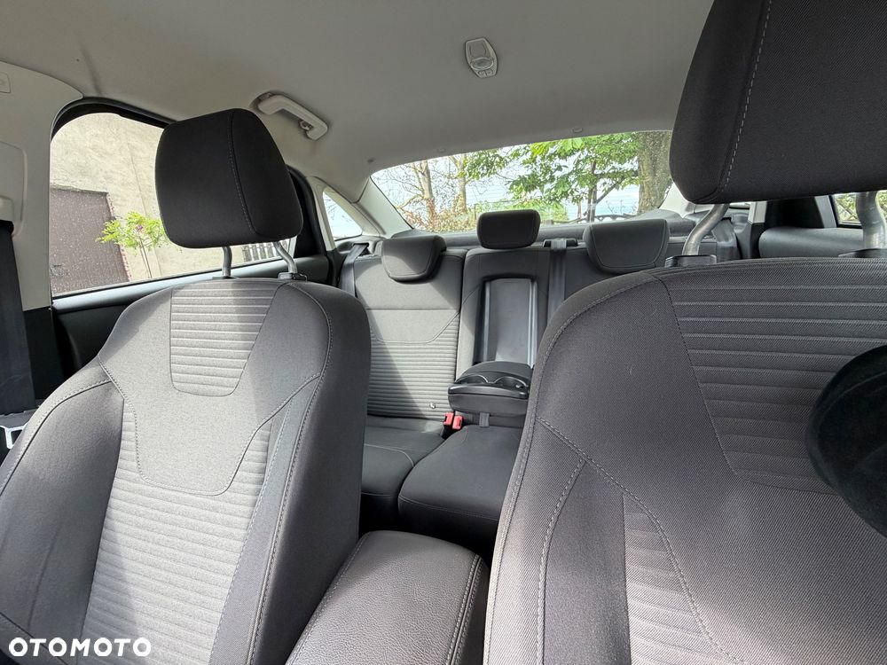 Ford Focus 2.0 TDCi Titanium ASS - 23