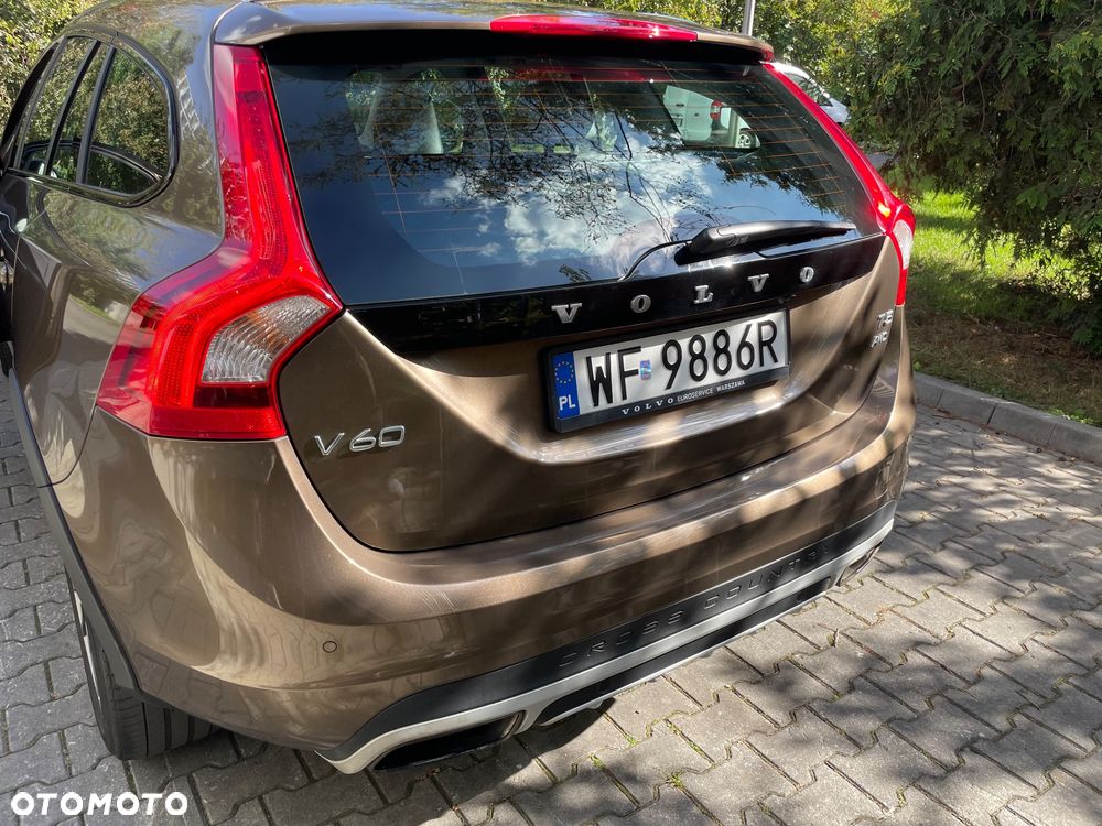 Volvo V60 Cross Country T5 AWD Summum - 8