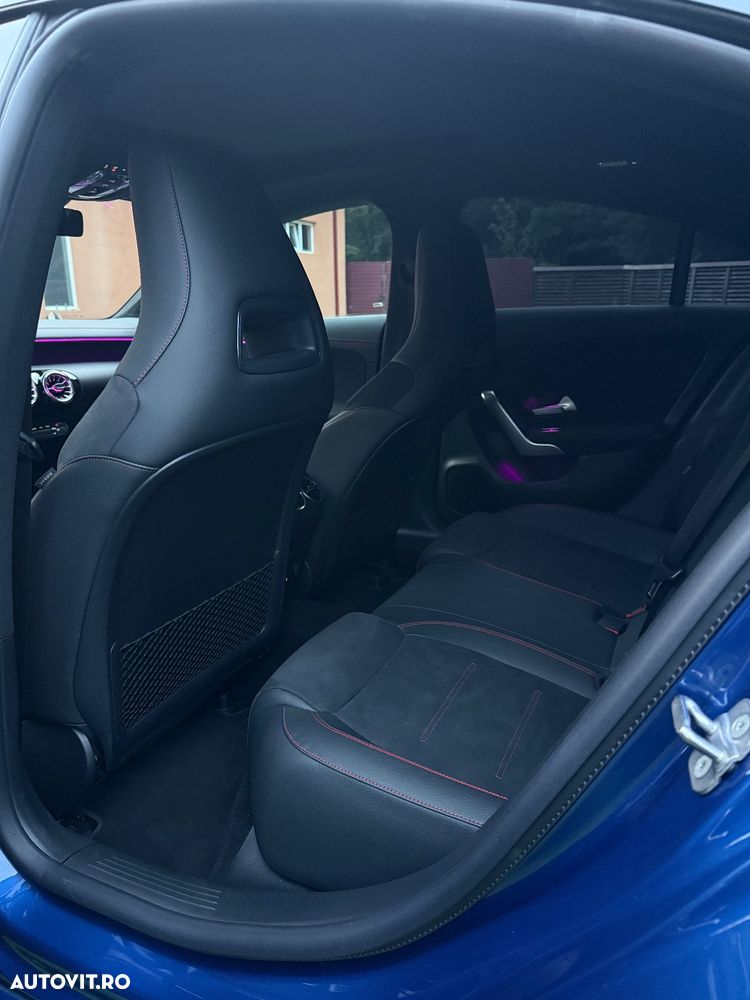 Mercedes-Benz CLA 250 MHEV 4MATIC Coupe - 8