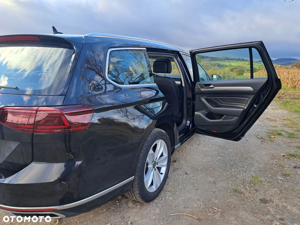 Volkswagen Passat Variant ver-variant-2-0-tdi-scr-dsg-elegance - 12