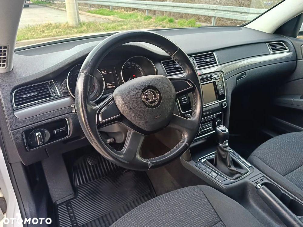 Skoda Superb 1.4 TSI Active - 14