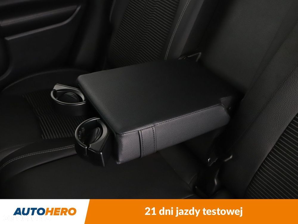 Mercedes-Benz GLB 200 d Progressive 8G-DCT - 38
