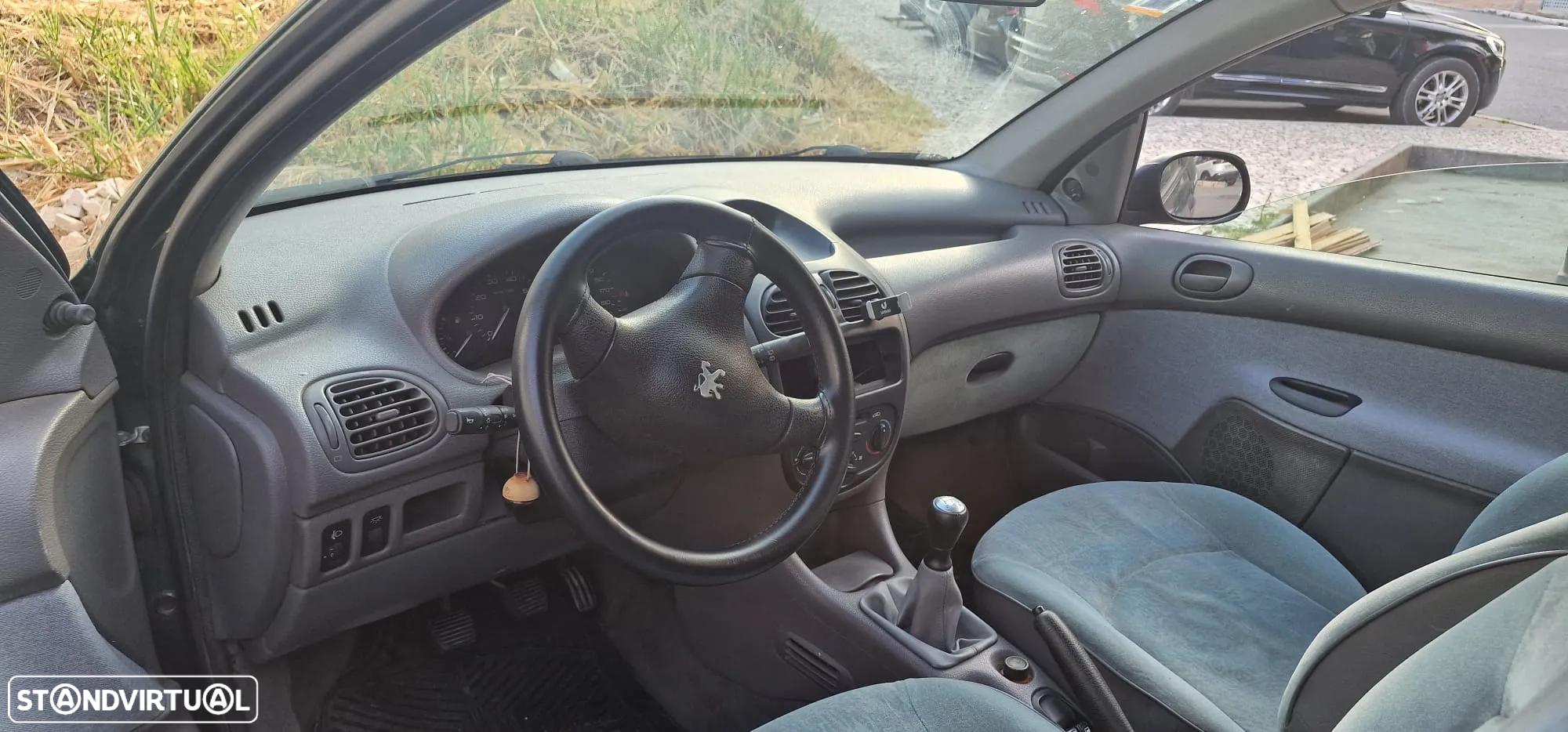 Peugeot 206 1.1 XR - 6