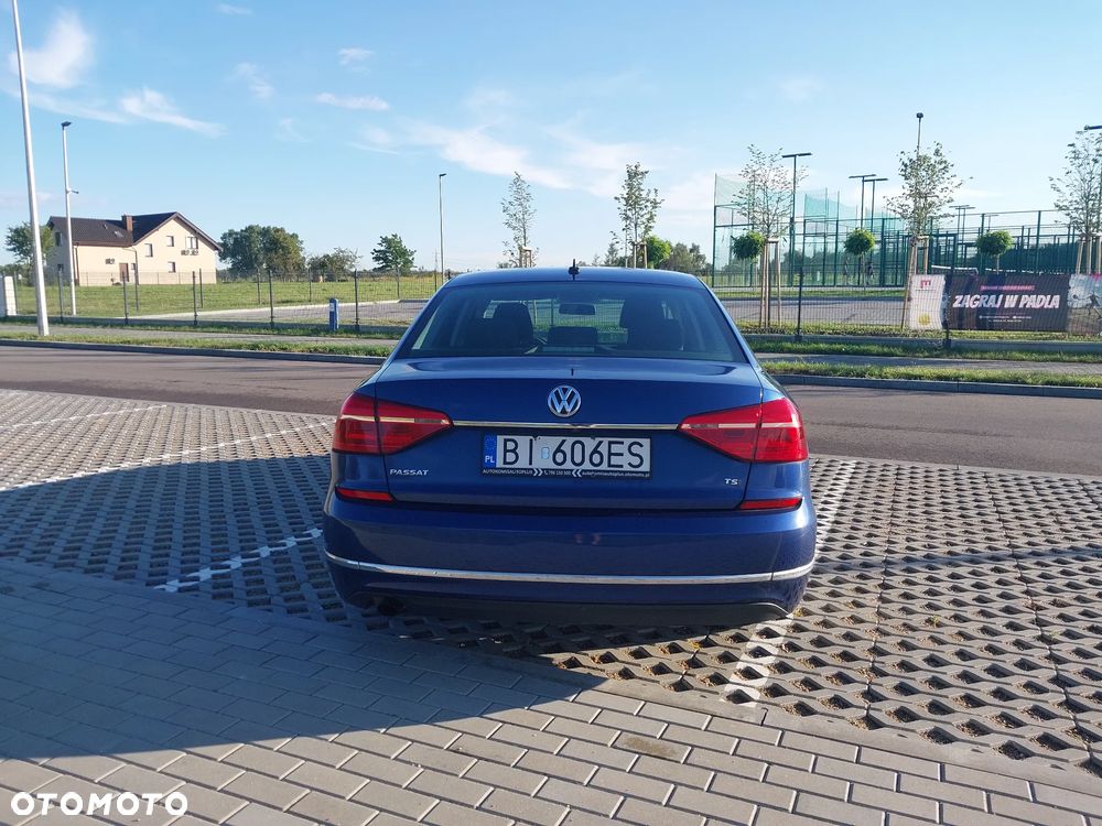 Volkswagen Passat 1.8 TSI (BlueMotion Technology) DSG Comfortline - 4