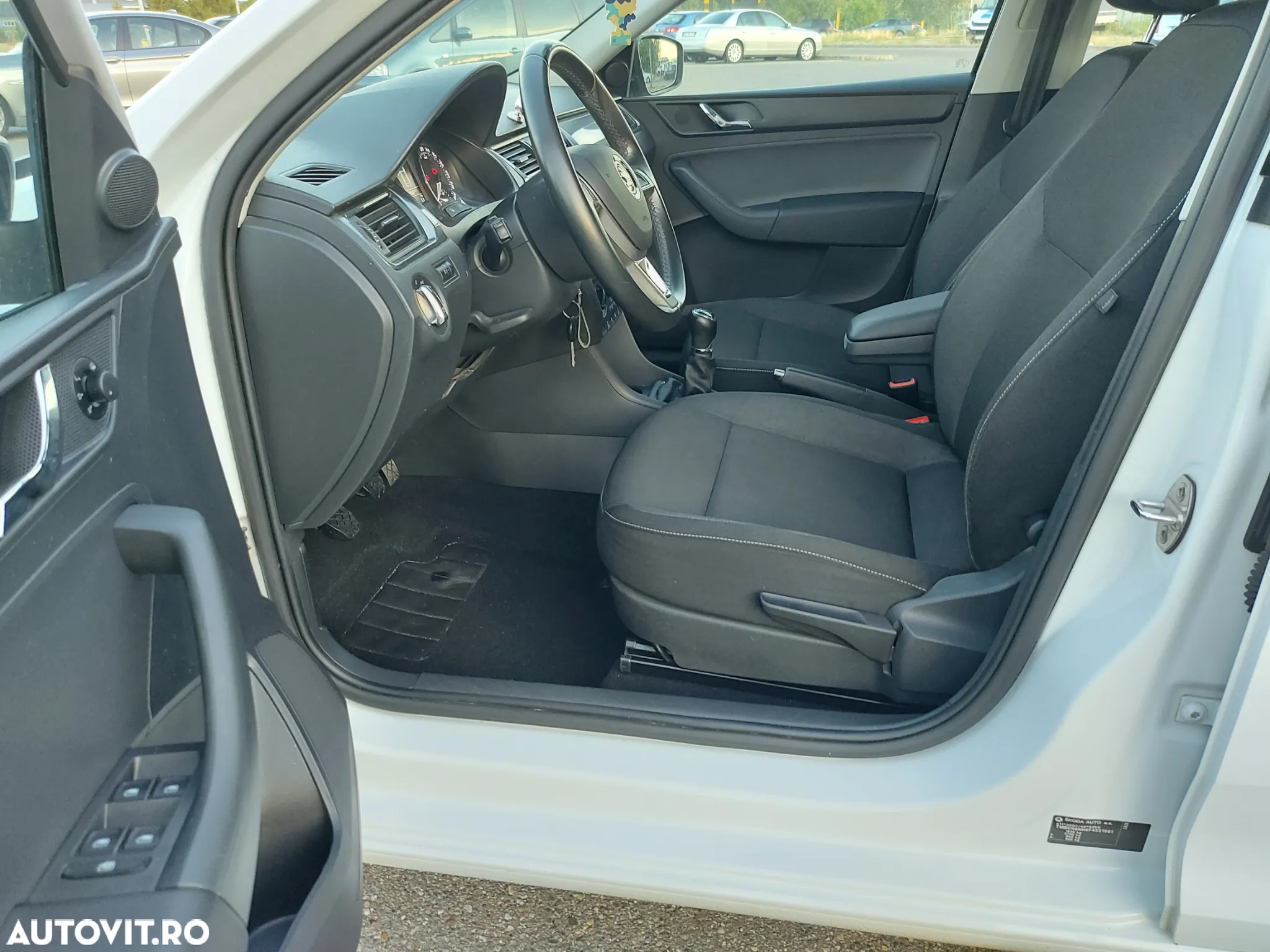 Skoda RAPID - 18