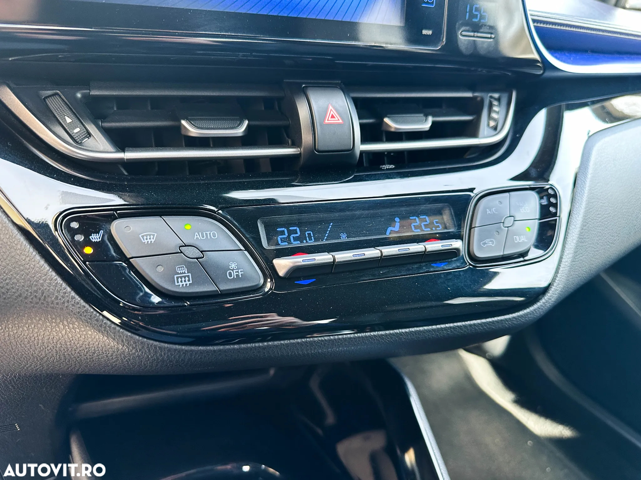 Toyota C-HR 1.8 HSD 4x2 CVT C-lassy LED - 17