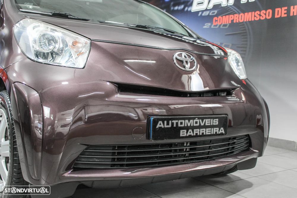 Toyota iQ 1.0 VVT-i Essential+AC - 16