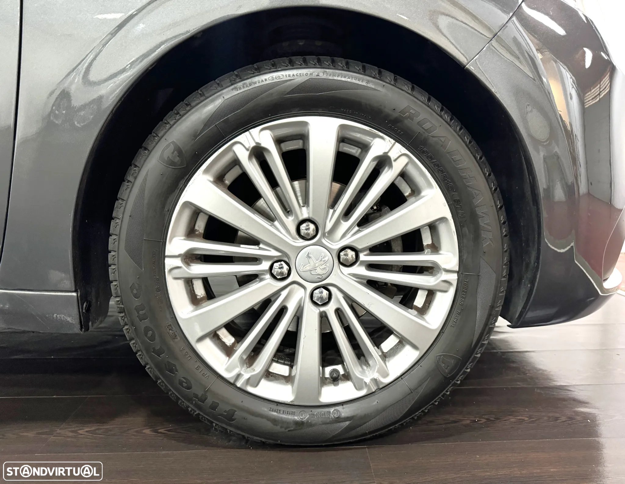 Peugeot 208 1.6 BlueHDi Style - 3