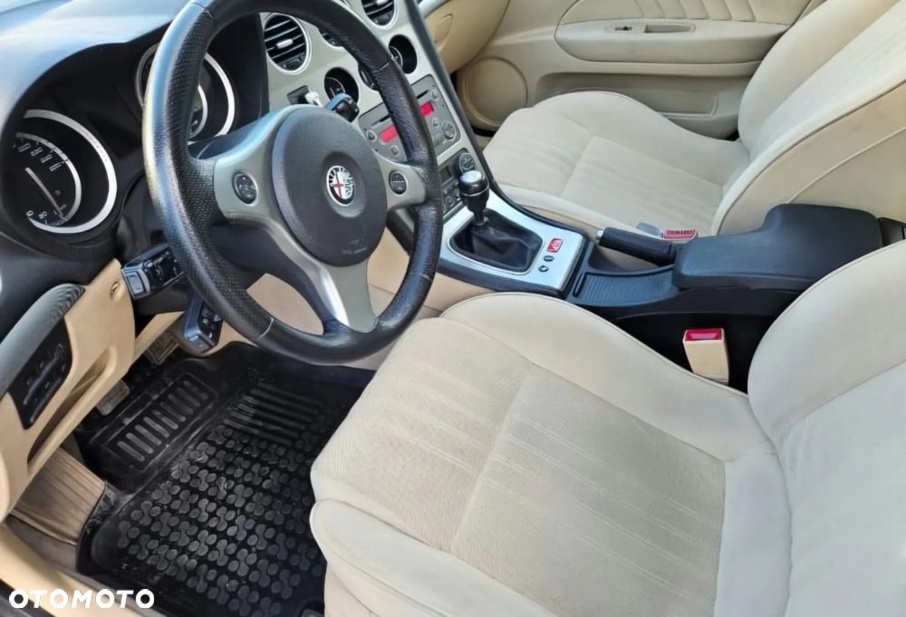 Alfa Romeo 159 1.9 JTDM 16V DPF Distinctive - 4