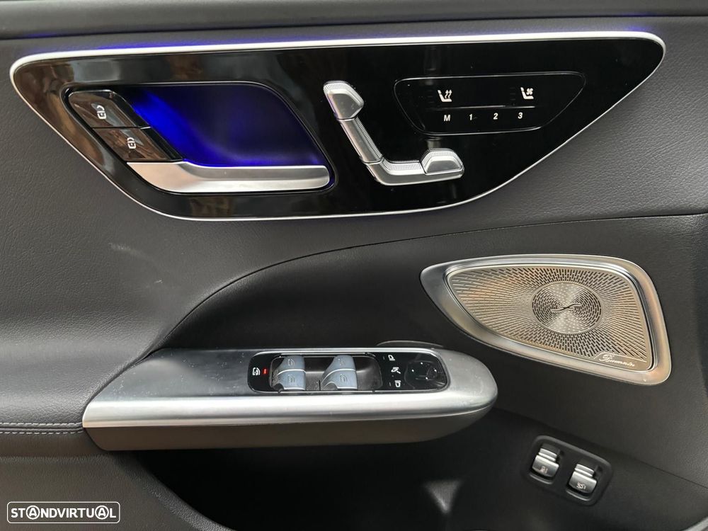 Mercedes-Benz C 300 e AMG Line - 23